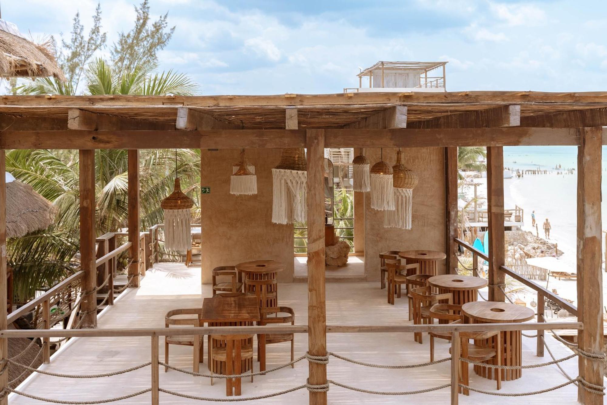 Awa Boutique - Front Hotel Isla Holbox